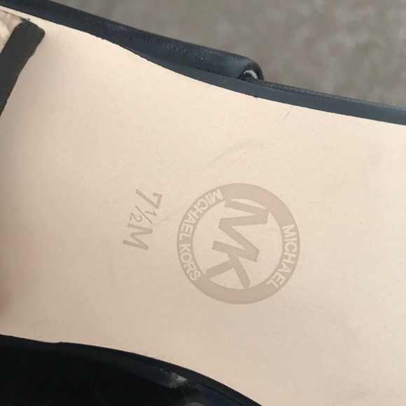 michael kors pamela sandal - Picture 3 of 3